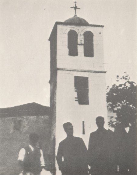 Църквата на село Зарово. Единствено оцелялата сграда след опепеляването на селото през Междусъюзническата война