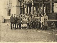 13. TRONSESSEL IM KONAK VON KRAGUJEVAC